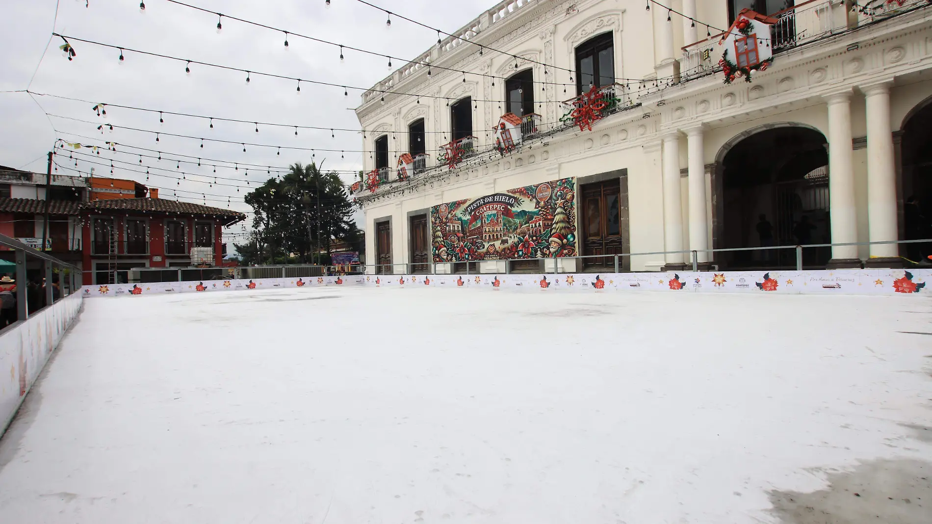 Pista de hielo en Coatepec 